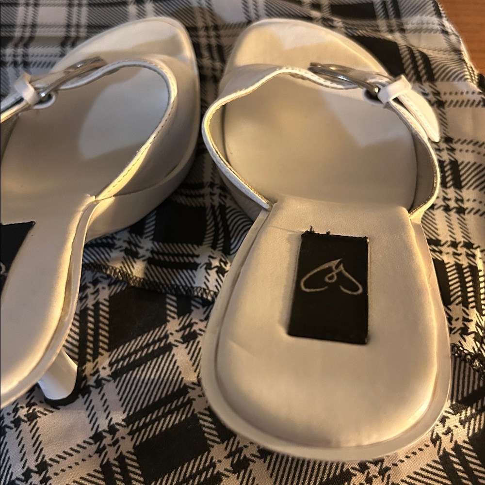 Windsor Stiletto buckle Mules - Picture 8 of 12